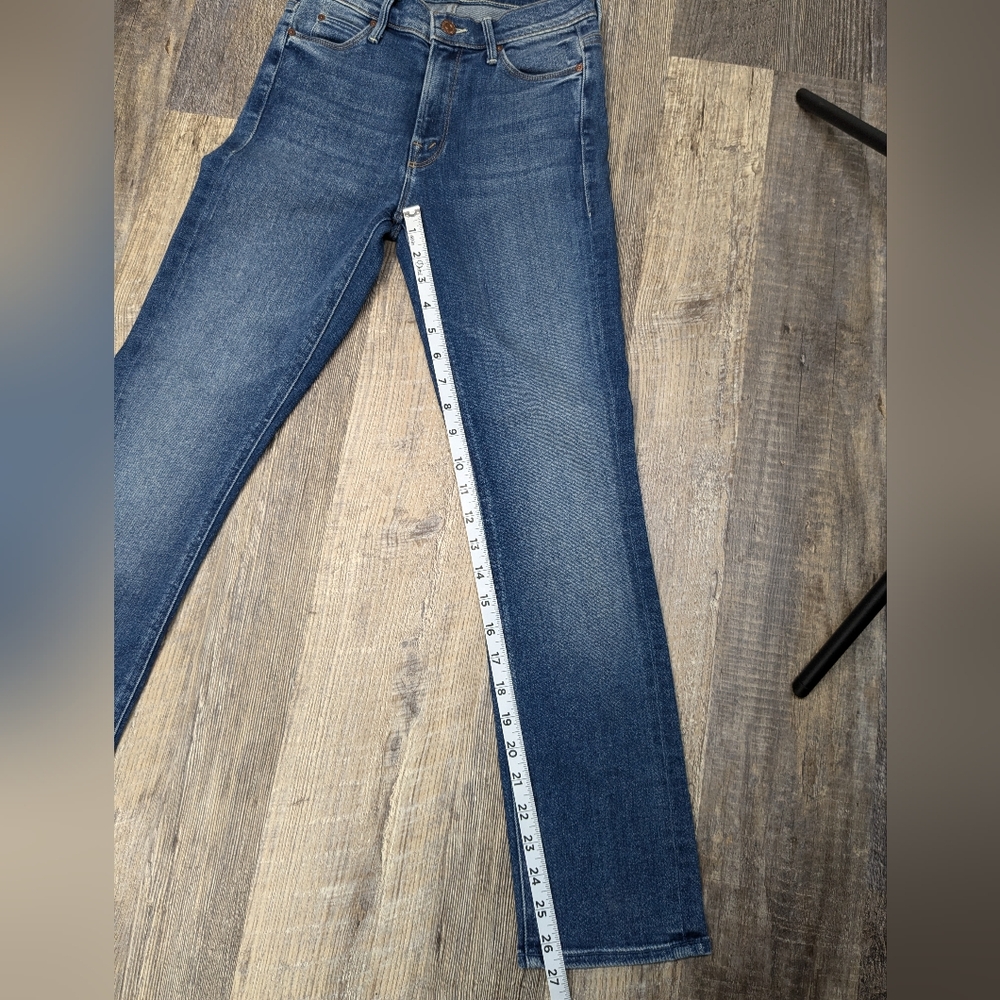 MOTHER The Mid Rise Dazzler Ankle Jeans in Satisfaction Guaranteed Size 25 - Picture 12 of 13